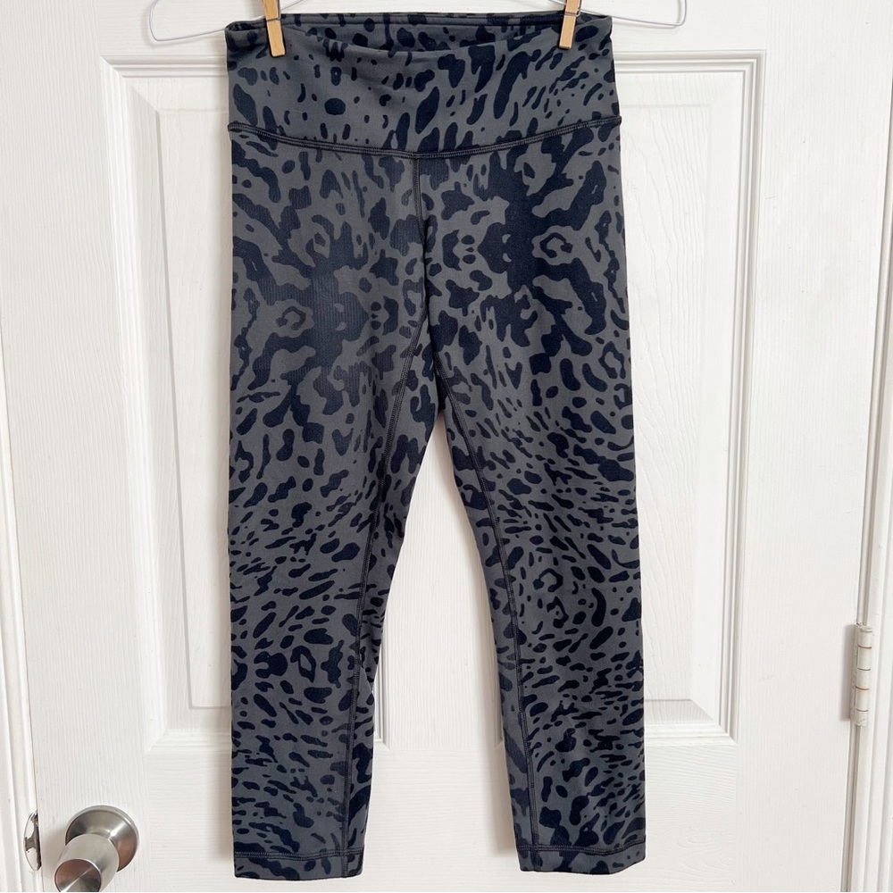 Lululemon | Crop Cheetah Camo Leggings